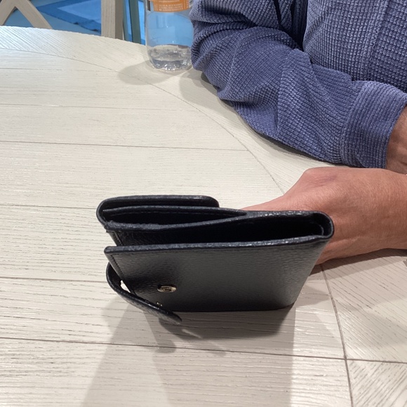 Gucci Authentic Black Leather Wallet - Picture 5 of 6